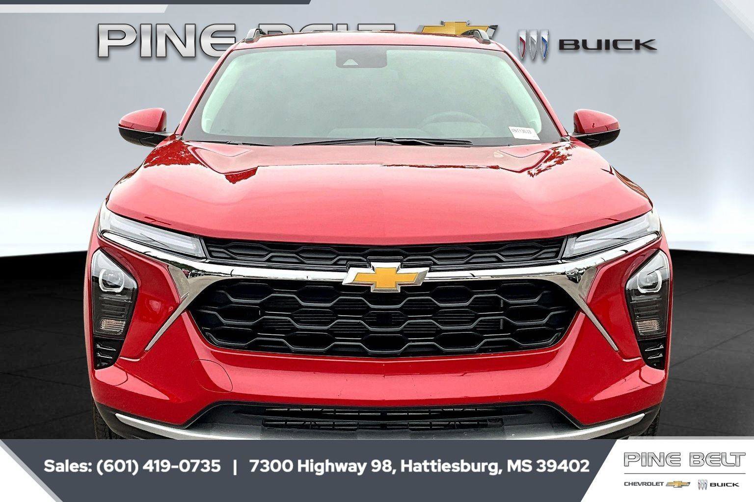 New 2026 Chevrolet Trax LT w/ LT Convenience Package FWD image 3