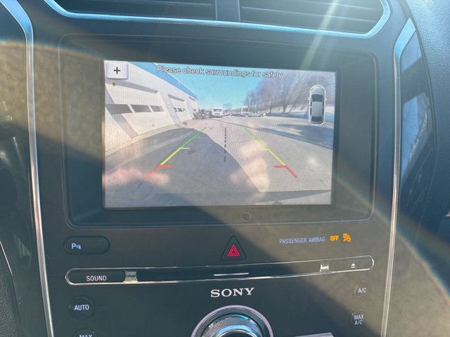 Used 2017 Ford Explorer Sport image 16