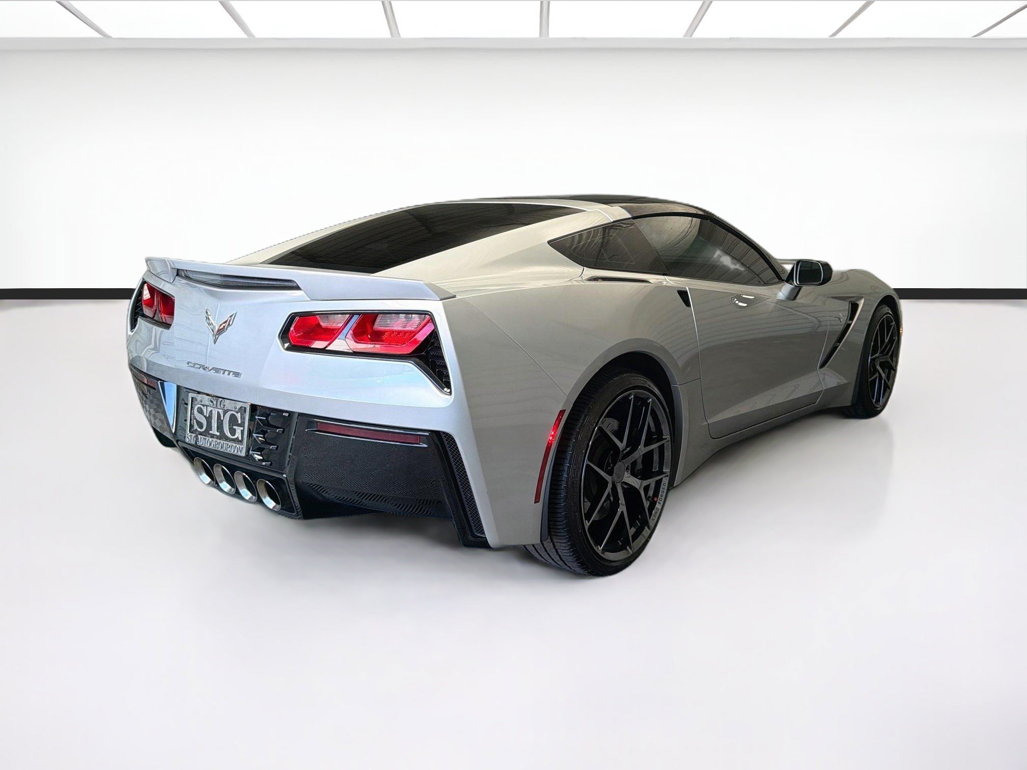 Used 2014 Chevrolet Corvette Stingray Coupe w/ 2LT Preferred Equipment Group RWD image 4