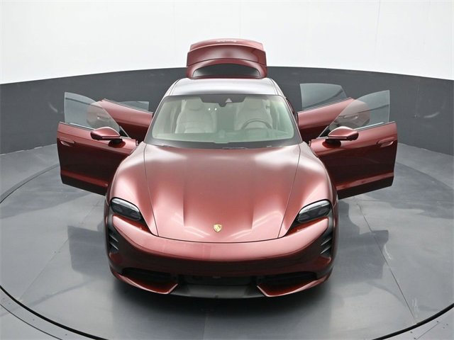 Used 2021 Porsche Taycan Turbo w/ Sportdesign Package image 31