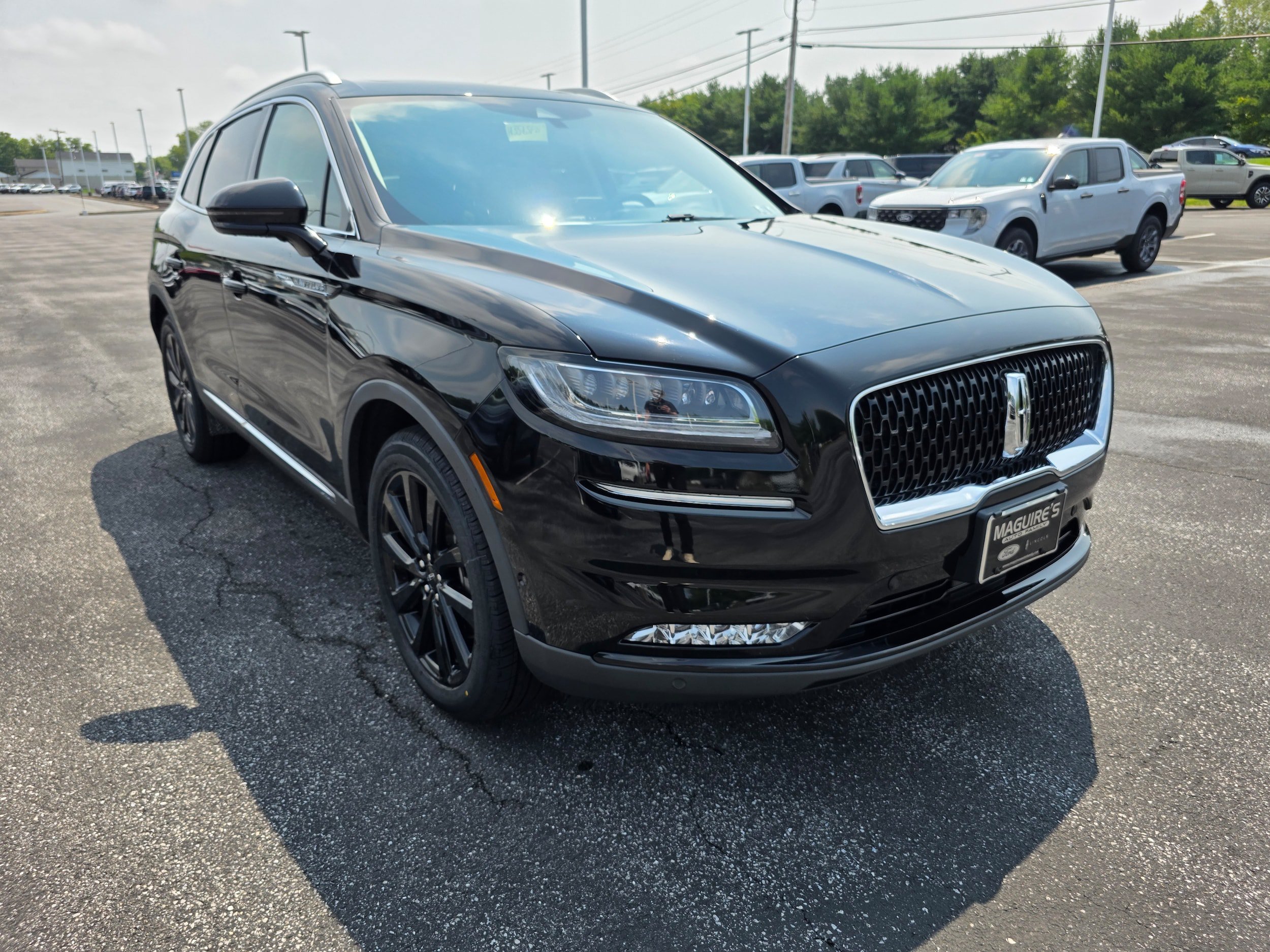 Used 2022 Lincoln Nautilus Reserve w/ Equipment Group 202A AWD/4WD image 7