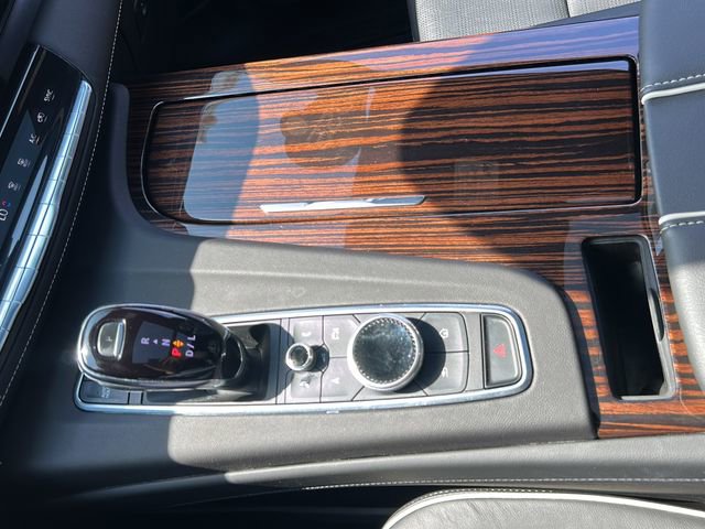 Certified 2022 Cadillac Escalade Premium Luxury image 24