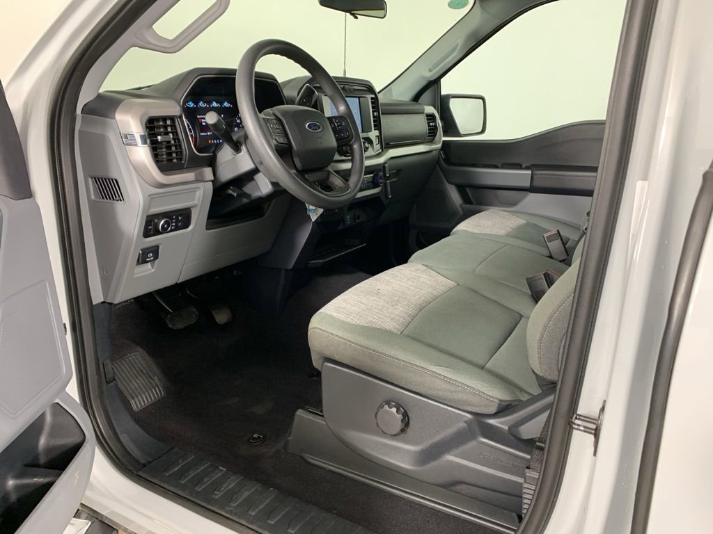 Used 2023 Ford F150 XLT w/ XTR Package image 28