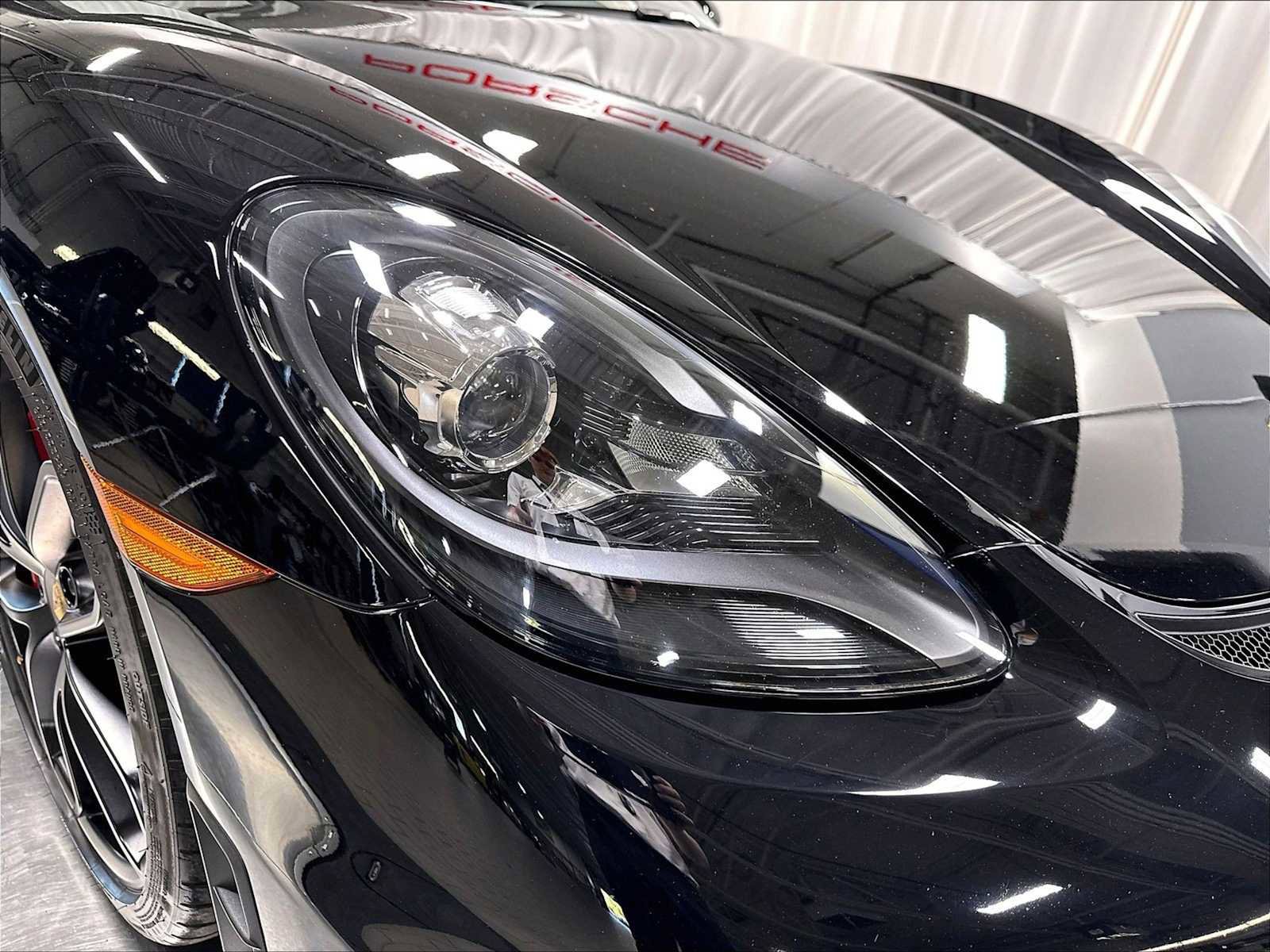 Used 2021 Porsche 718 Boxster Spyder RWD image 14