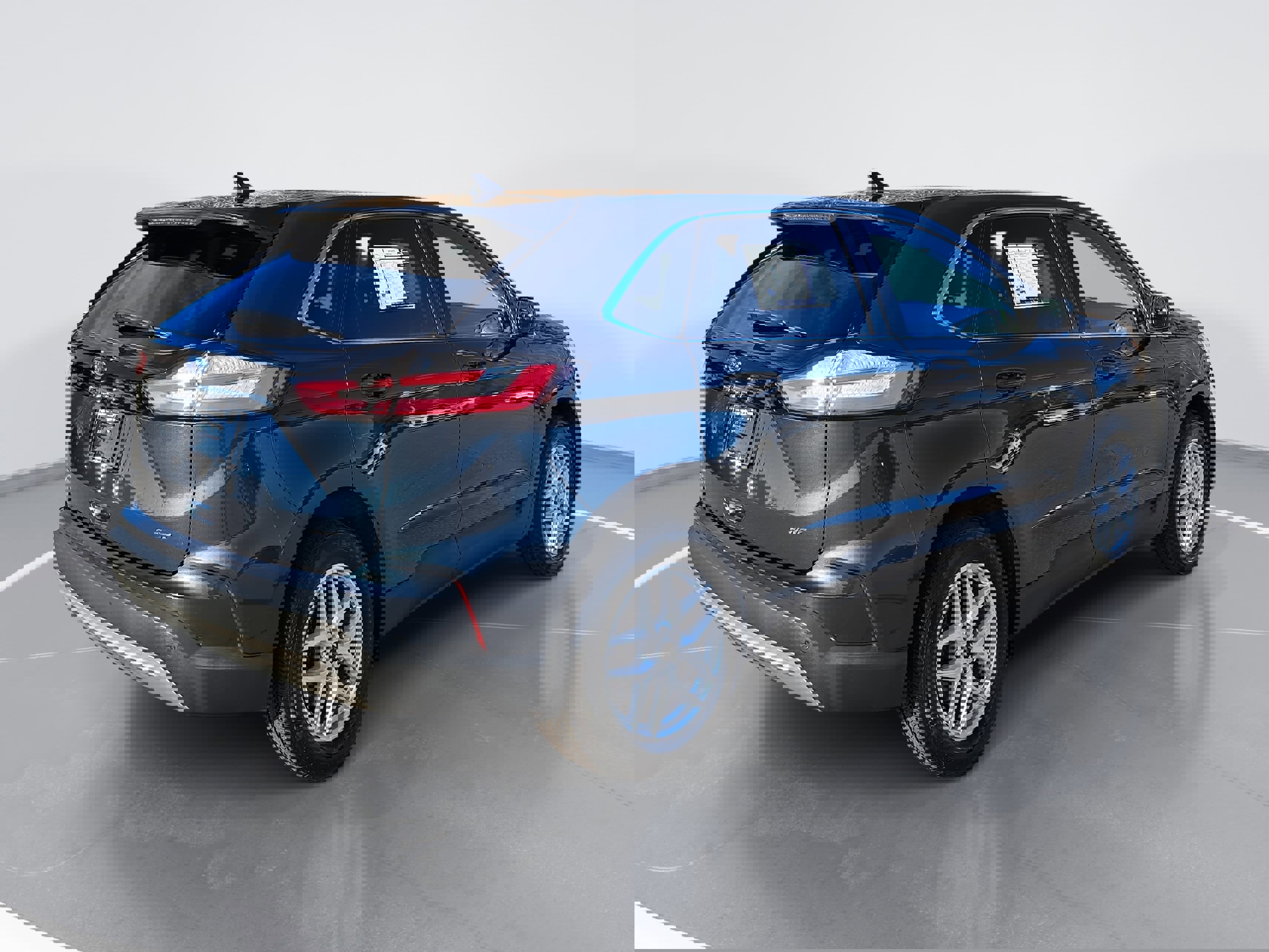 Used 2024 Ford Edge SEL image 3