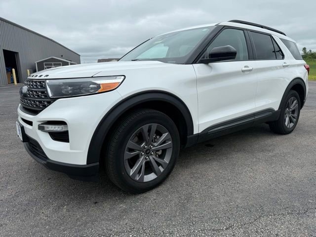Used 2023 Ford Explorer XLT w/ Equipment Group 202A image 1