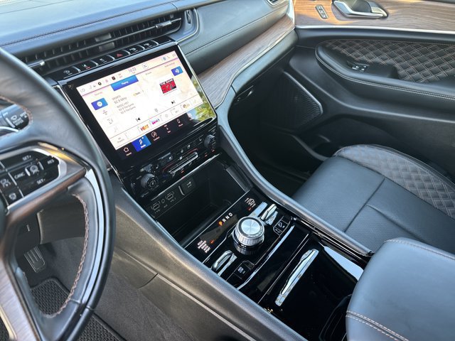 Certified 2025 Jeep Grand Cherokee L Summit AWD/4WD image 34