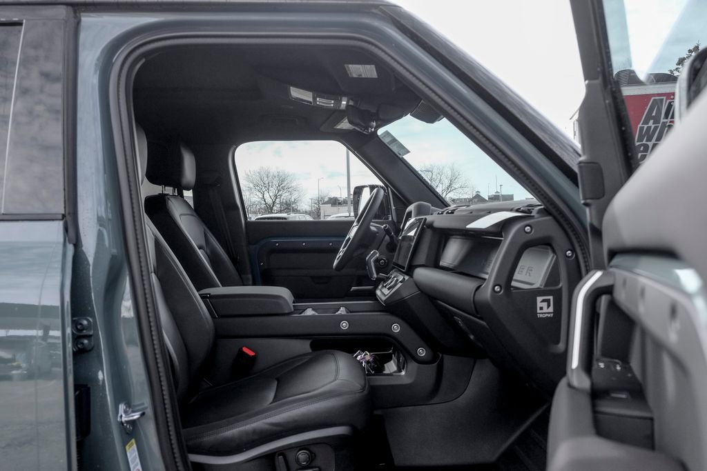 New 2026 Land Rover Defender 110 Trophy Edition AWD/4WD image 22