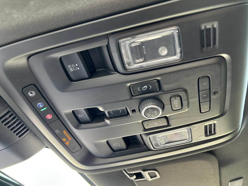 Used 2023 Chevrolet Tahoe High Country AWD/4WD image 33