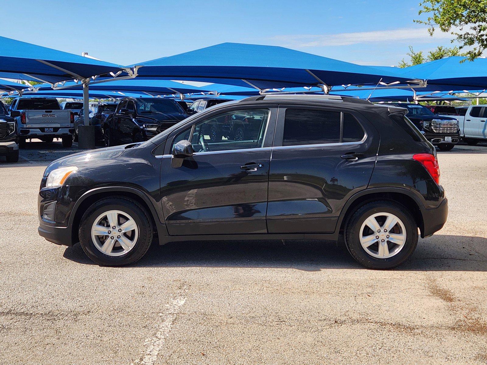 Used 2015 Chevrolet Trax LT image 3