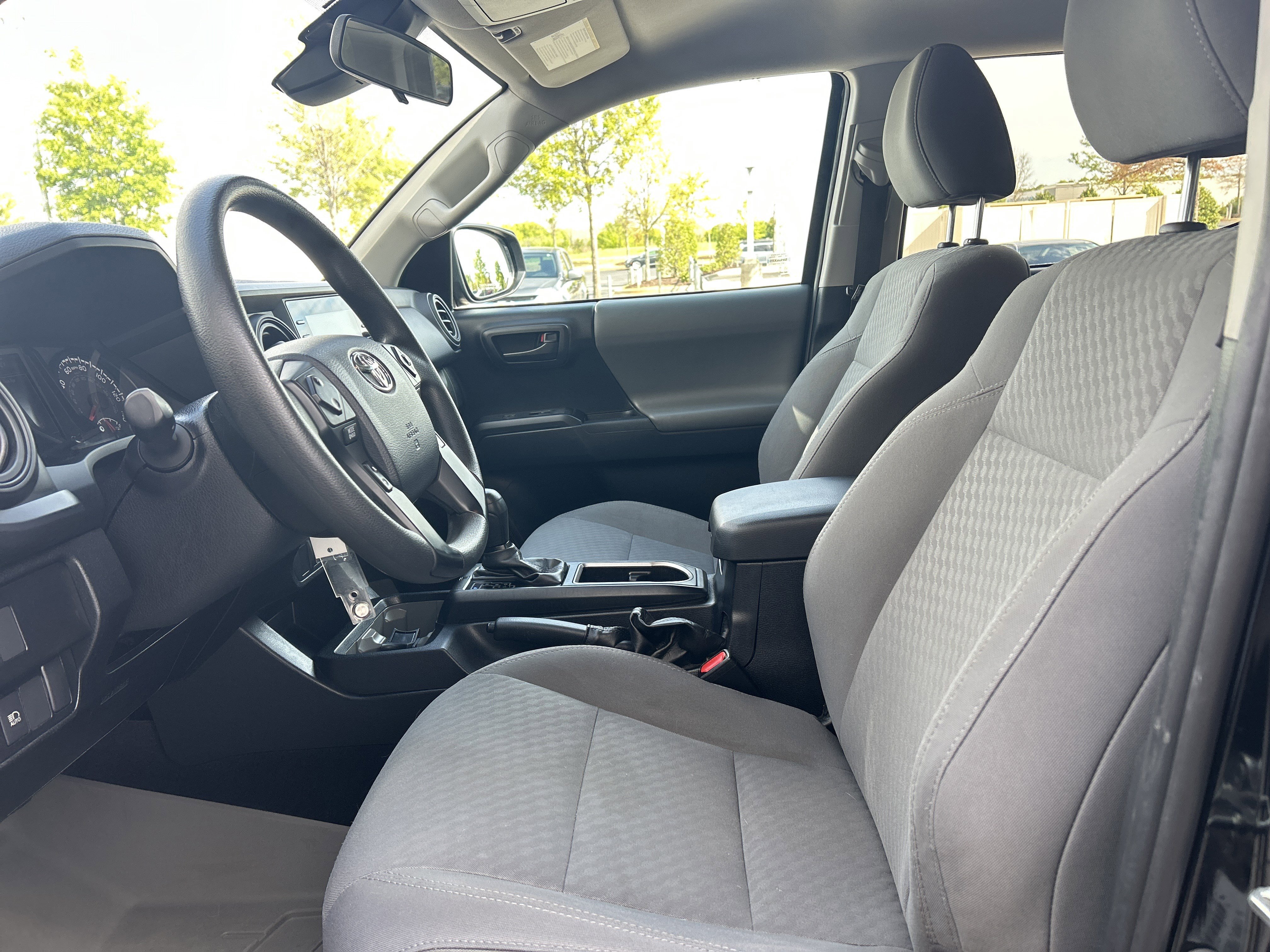 Used 2020 Toyota Tacoma SR image 24