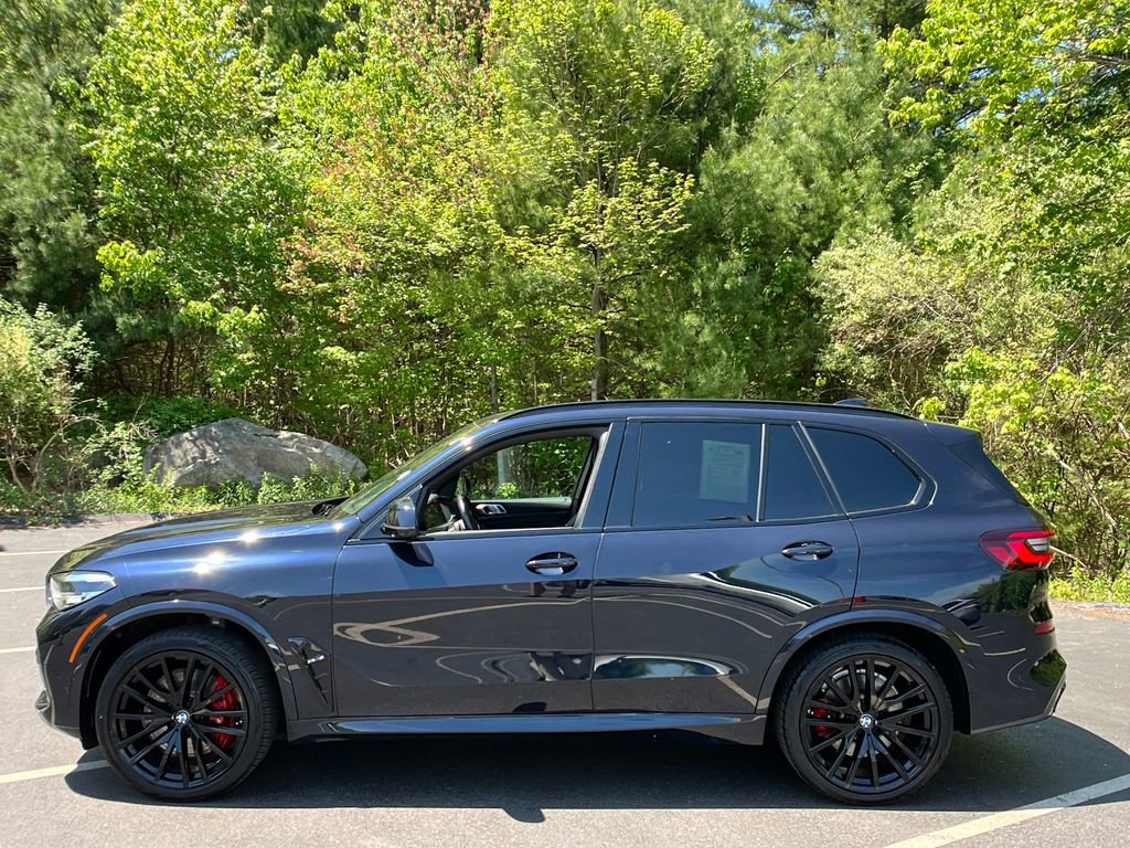 Used 2022 BMW X5 M50i AWD/4WD image 2