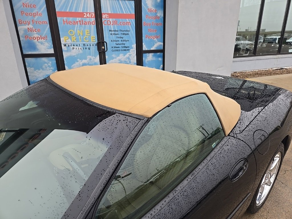 Used 2003 Chevrolet Corvette Convertible w/ Preferred Equipment Group1 image 17