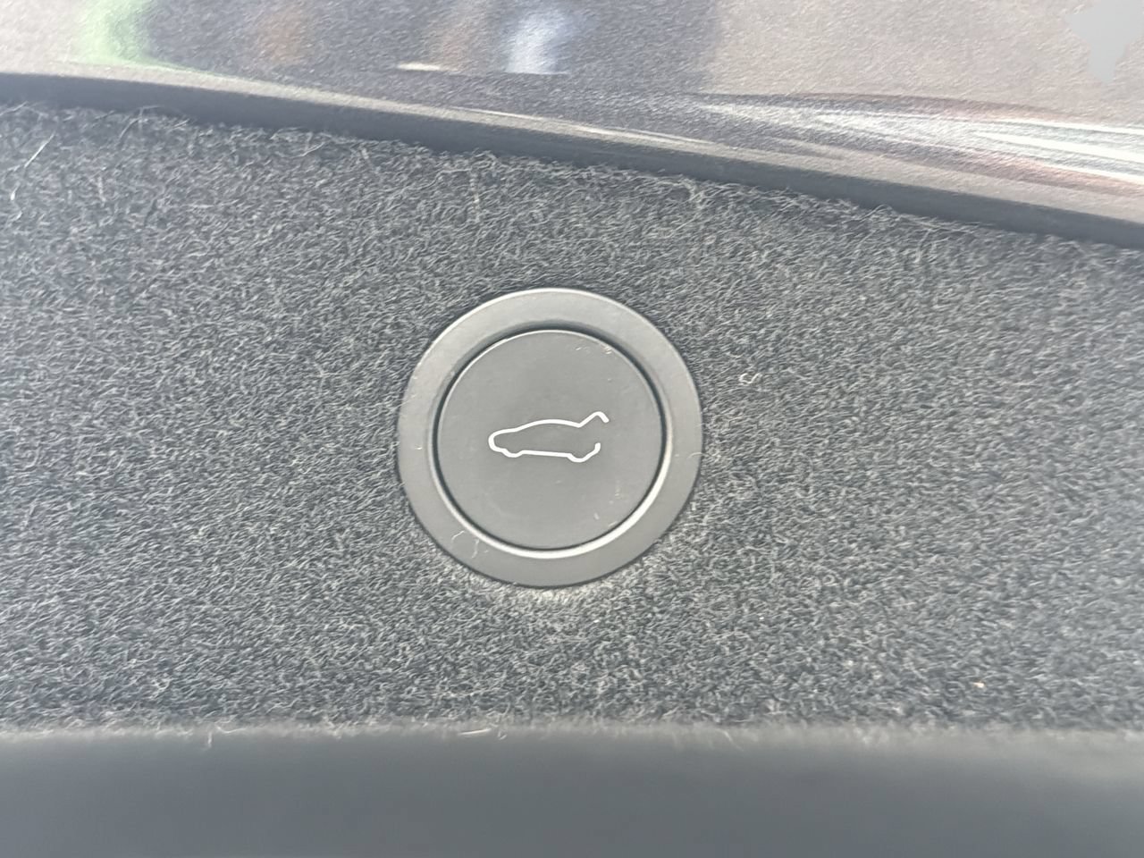 Used 2025 Tesla Model 3 Long Range RWD image 9