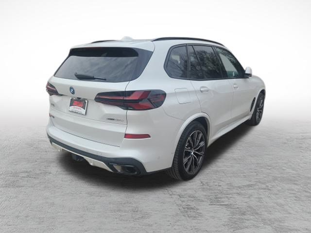 Used 2024 BMW X5 xDrive50e w/ M Sport Package image 8