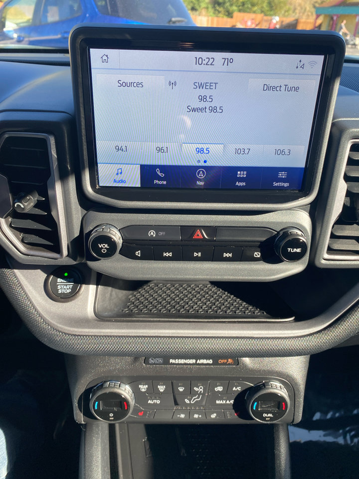 Used 2021 Ford Bronco Sport Outer Banks w/ Outer Banks Package image 18