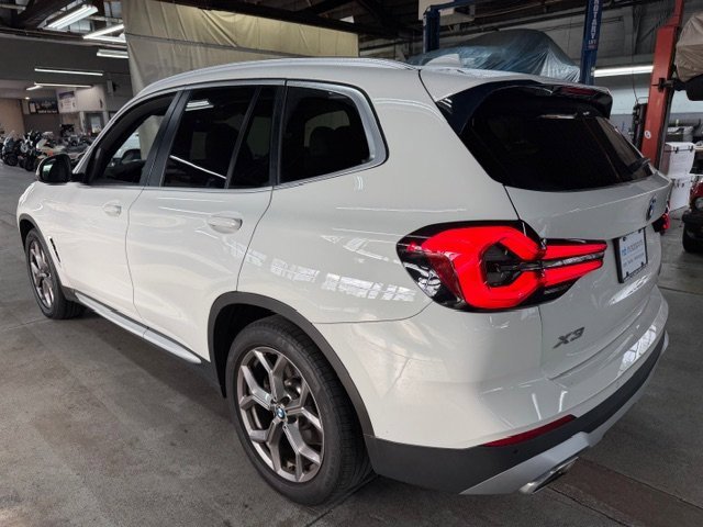 Used 2022 BMW X3 xDrive30i w/ Premium Package 2 image 2