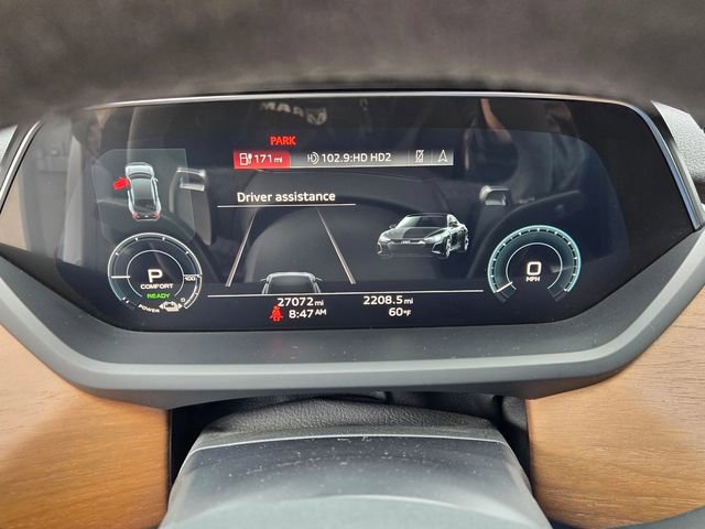 Used 2022 Audi e-tron GT Premium Plus image 24
