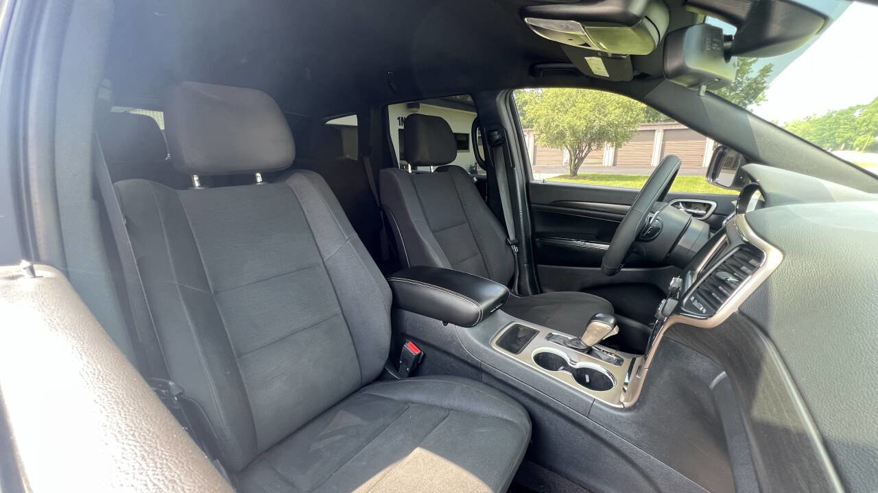 Used 2016 Jeep Grand Cherokee Laredo RWD image 26