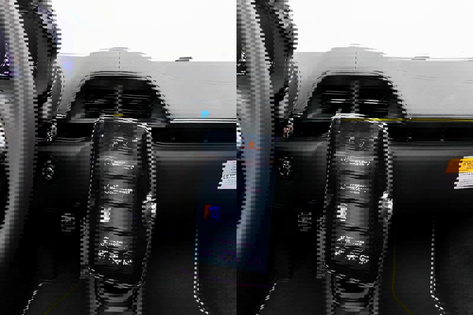 Used 2025 McLaren Artura Spider image 10