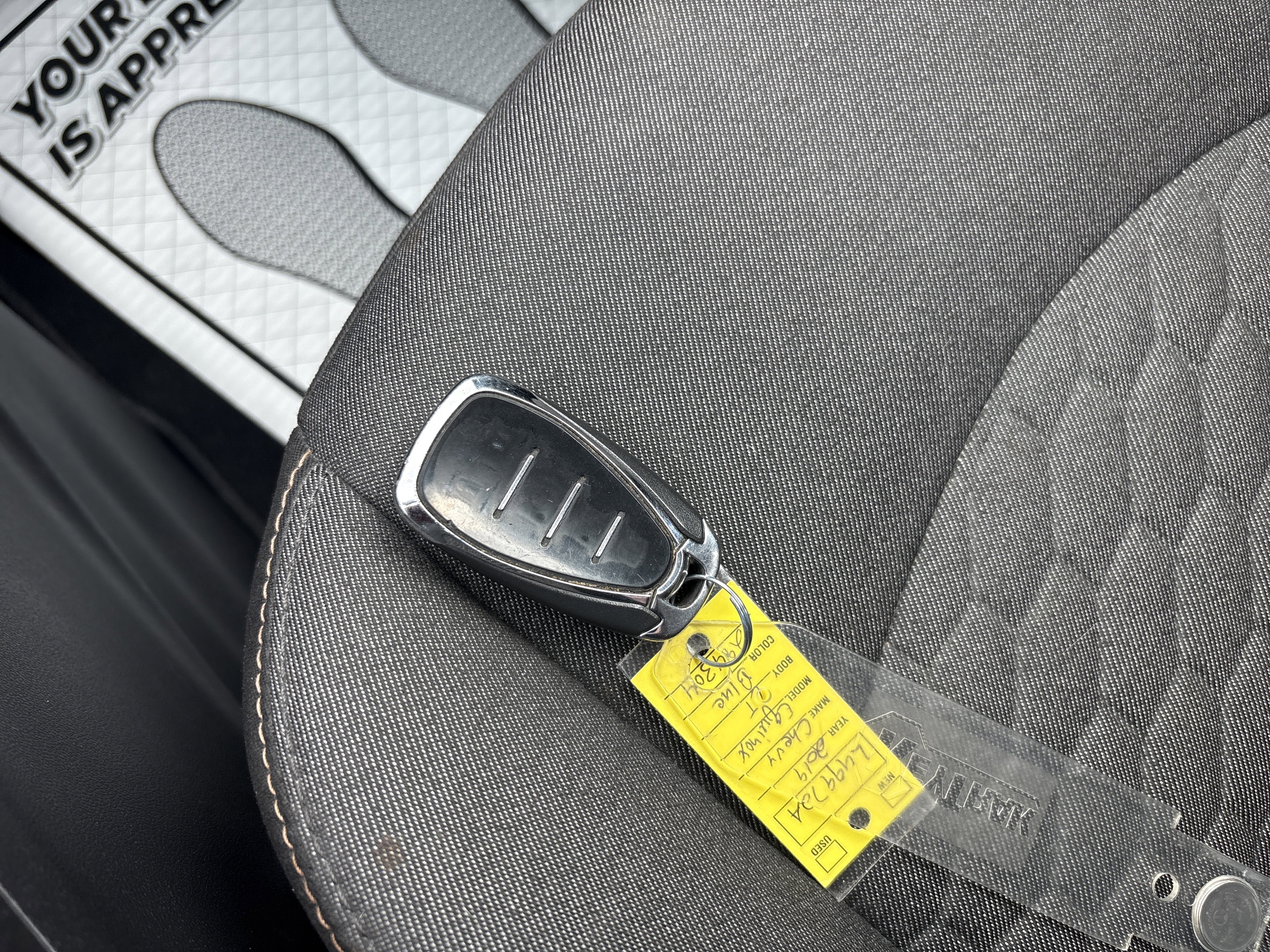 Used 2019 Chevrolet Equinox LT AWD/4WD image 11