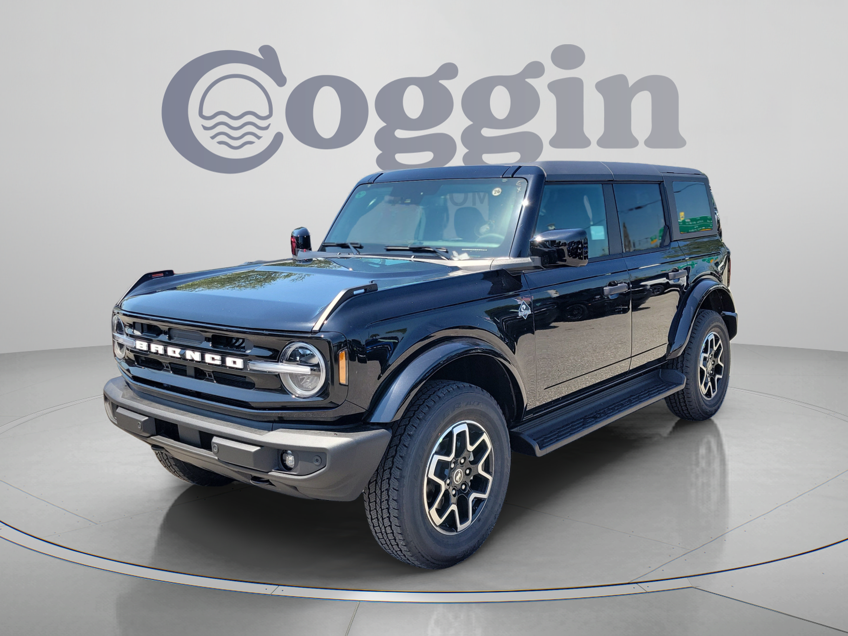 New 2026 Ford Bronco Outer Banks AWD/4WD image 1