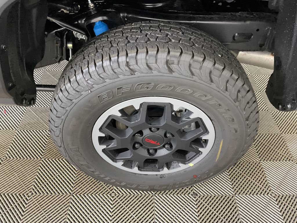 New 2026 Toyota Tacoma TRD Off-Road AWD/4WD image 5