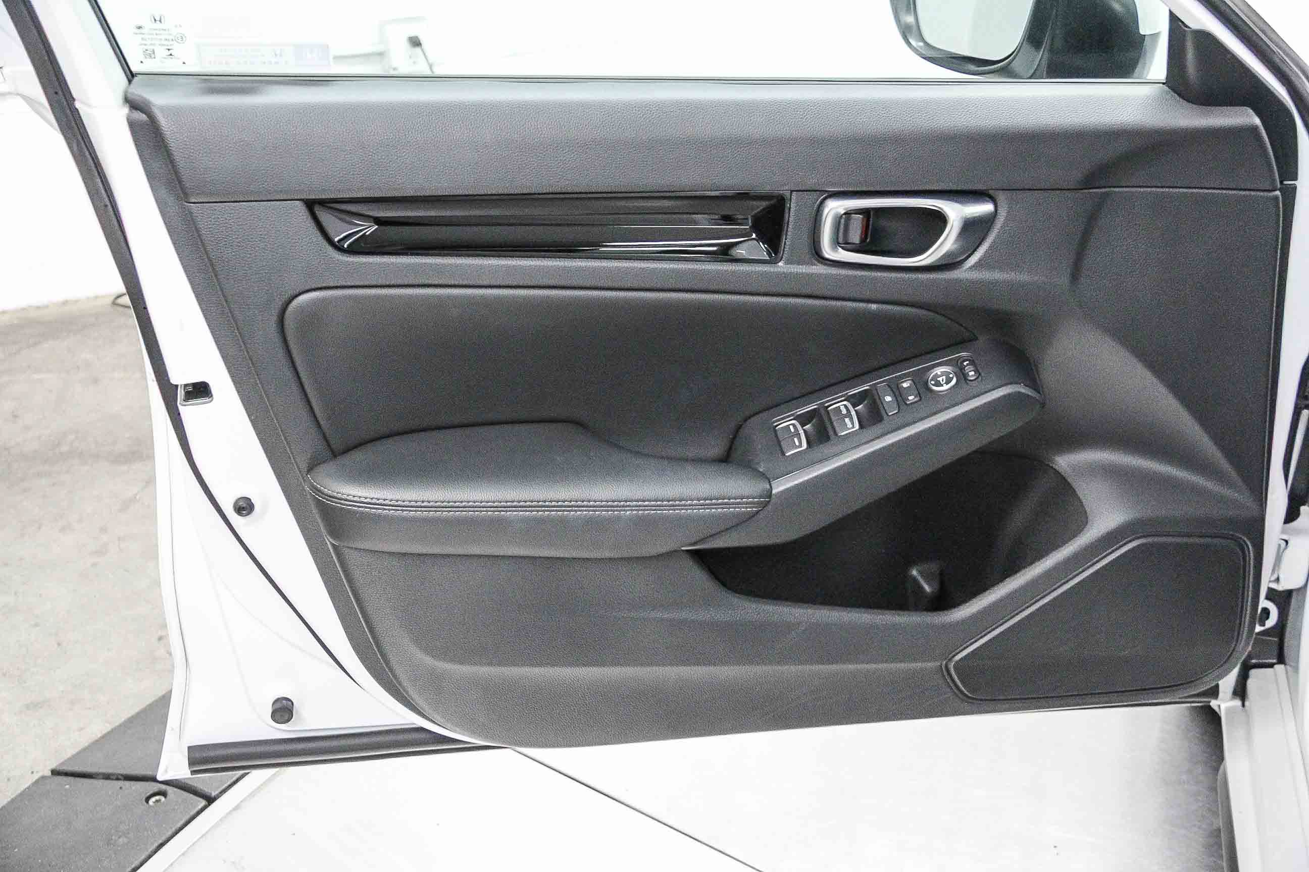 Used 2023 Honda Civic EX-L image 22