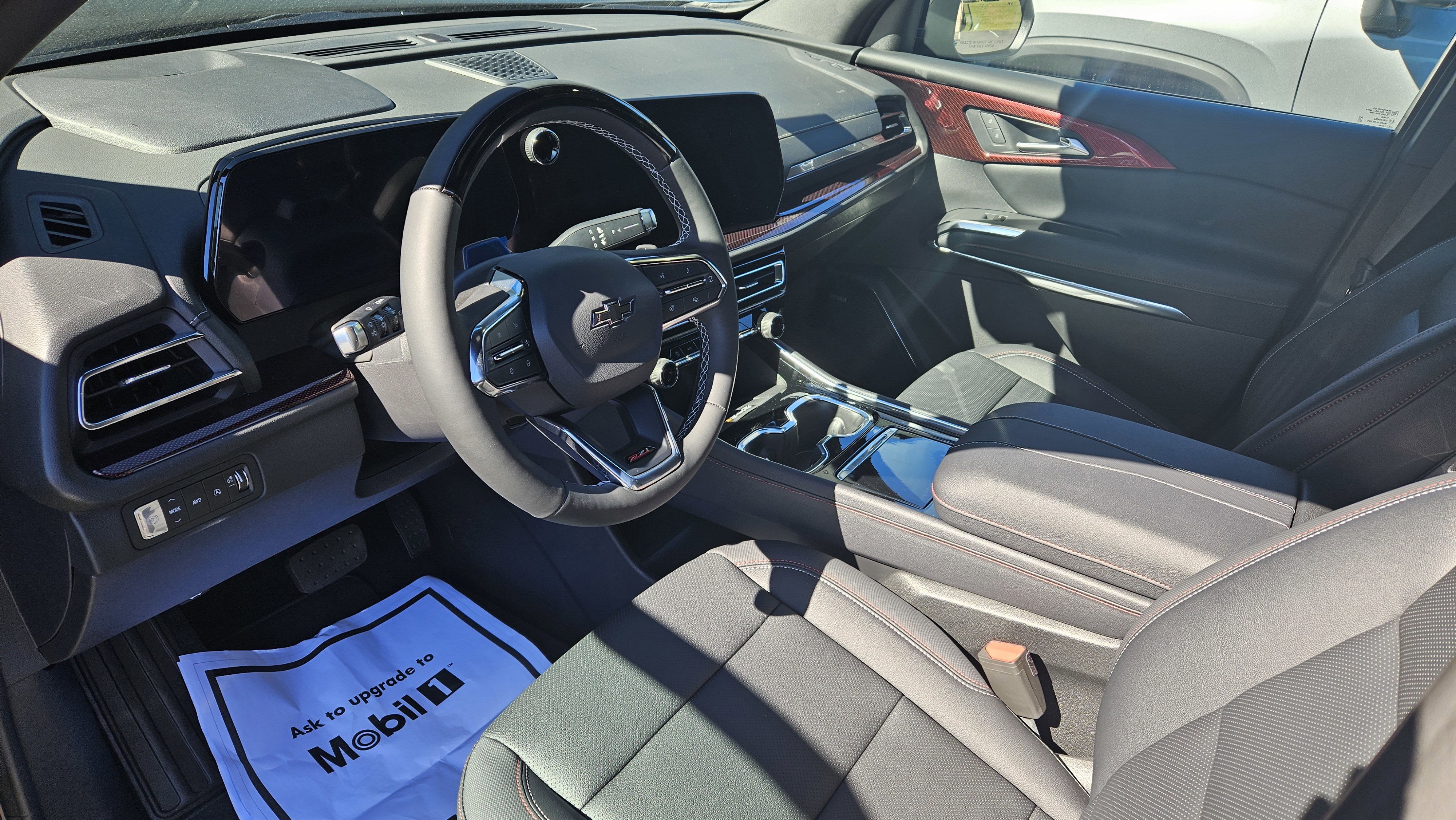New 2026 Chevrolet Traverse Z71 w/ Enhanced Driving Package image 10