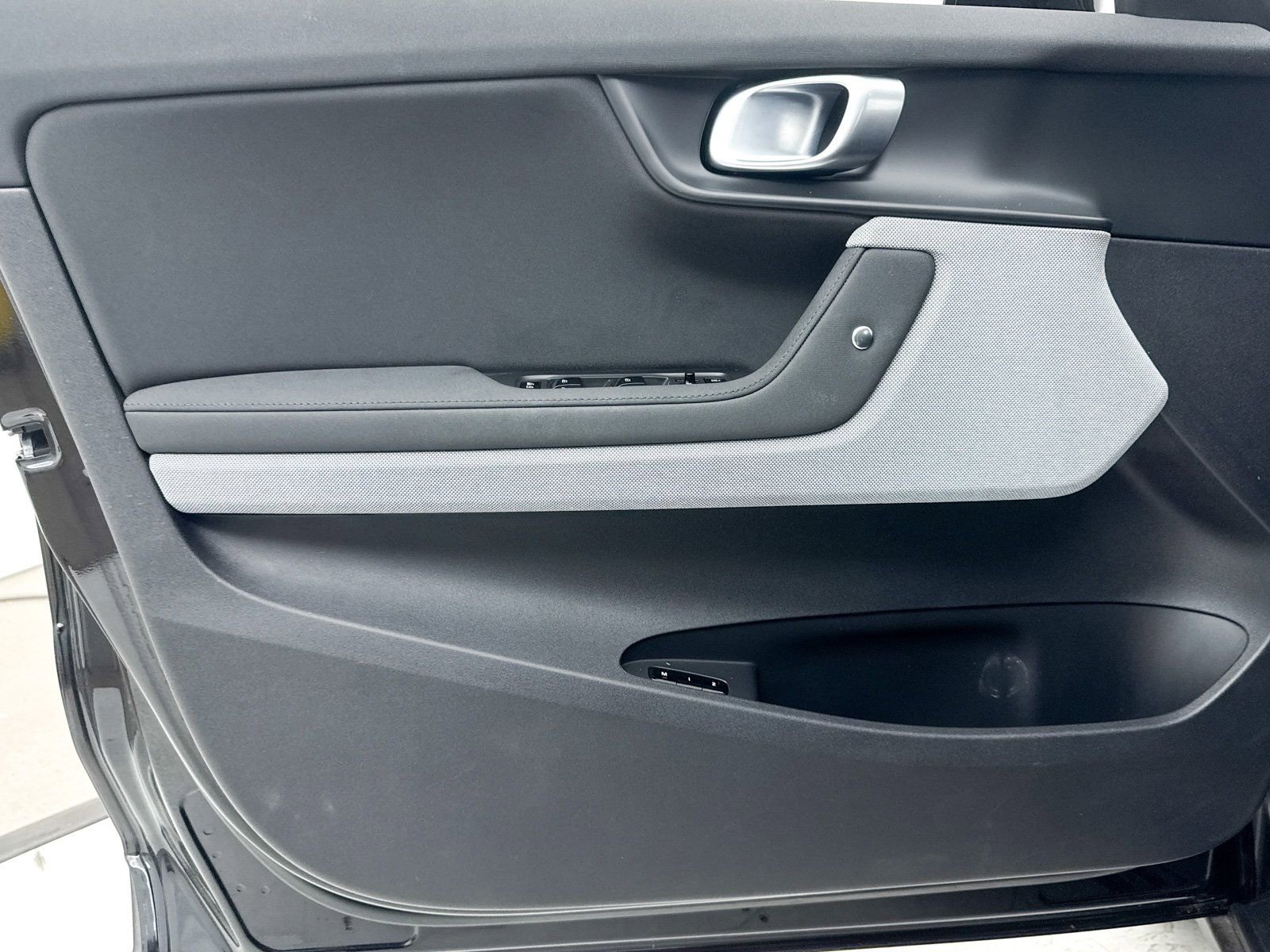 Used 2024 Polestar Polestar 2 image 30