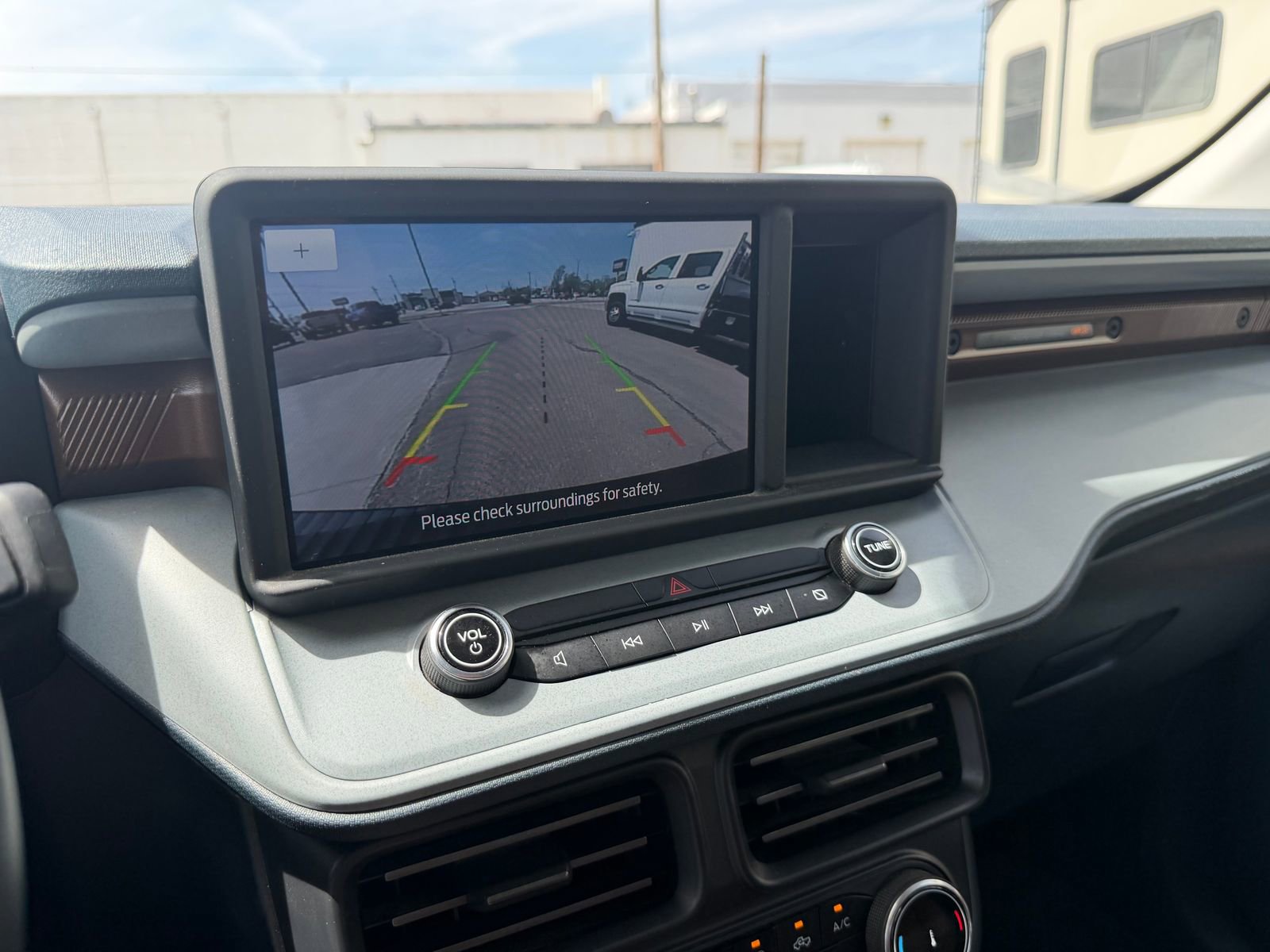 Used 2023 Ford Maverick Lariat w/ Lariat Luxury Package AWD/4WD image 28