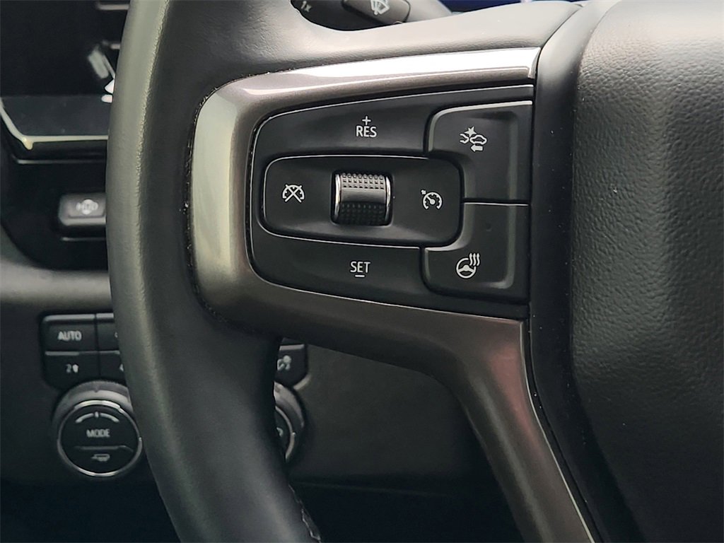 Used 2024 Chevrolet Silverado 2500 ZR2 w/ Technology Package image 29