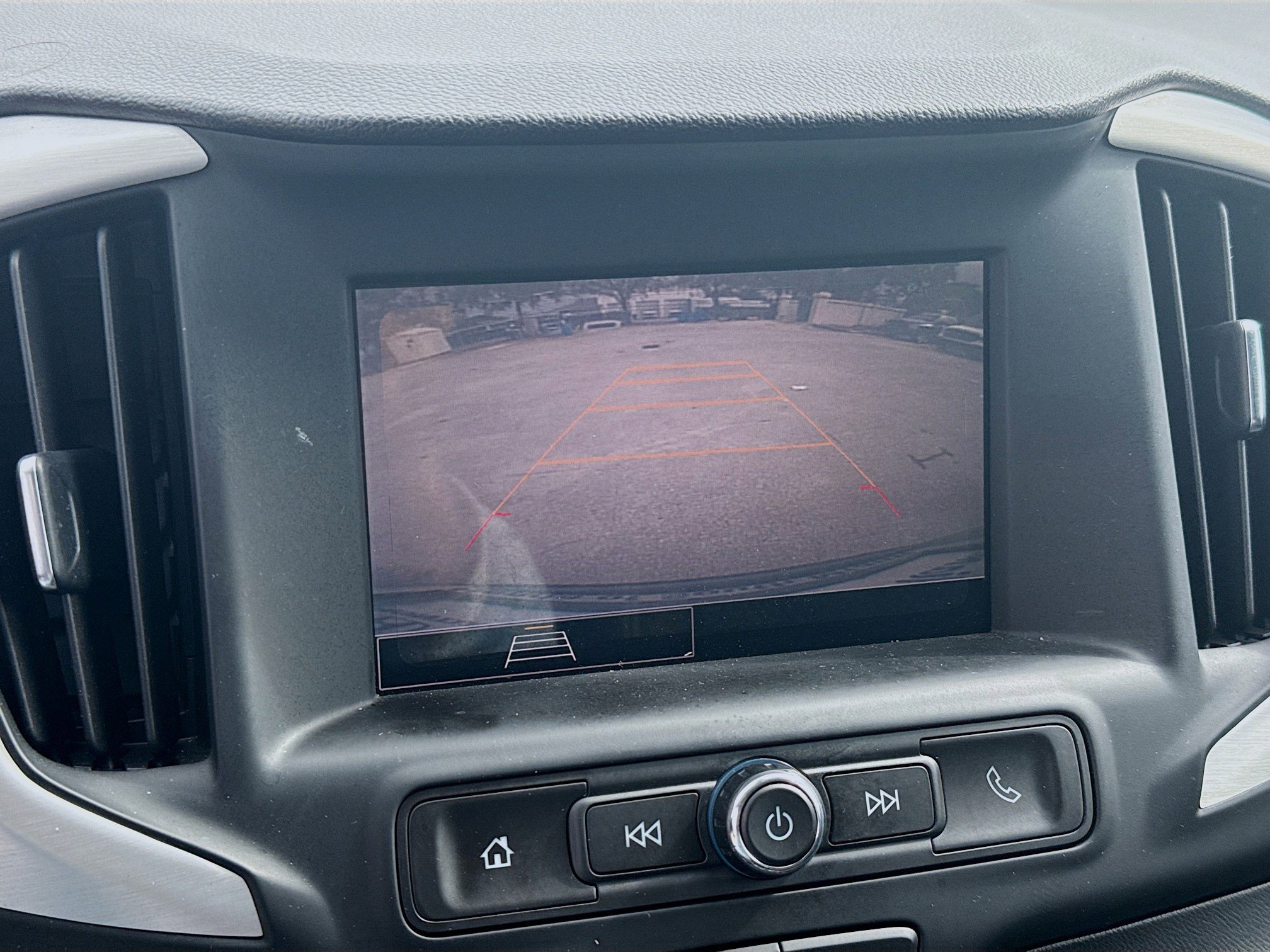 Used 2022 GMC Terrain SLE image 13