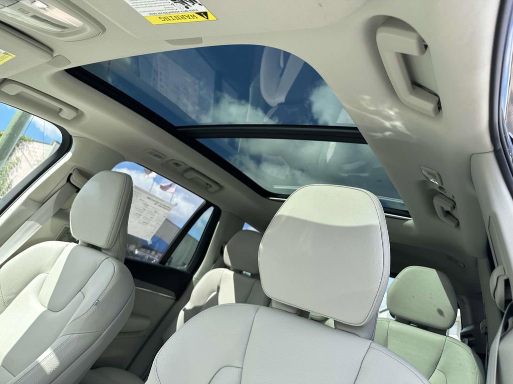 New 2024 Volvo XC90 T8 Plus image 22
