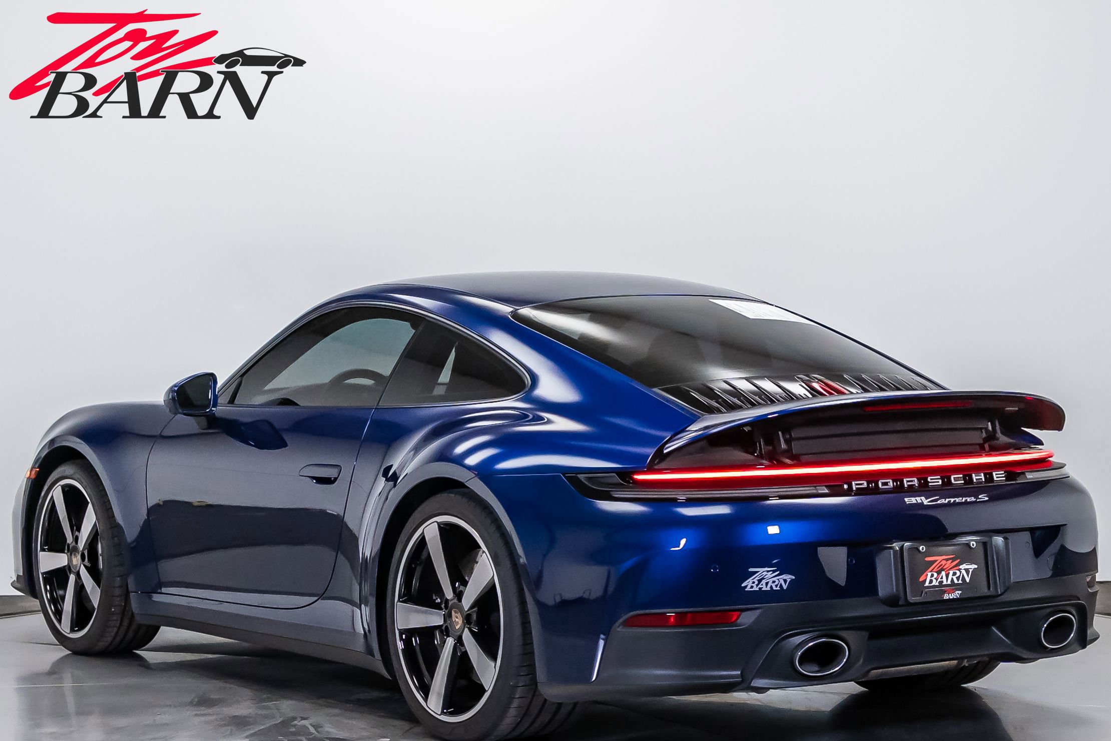 Used 2025 Porsche 911 Carrera S image 3