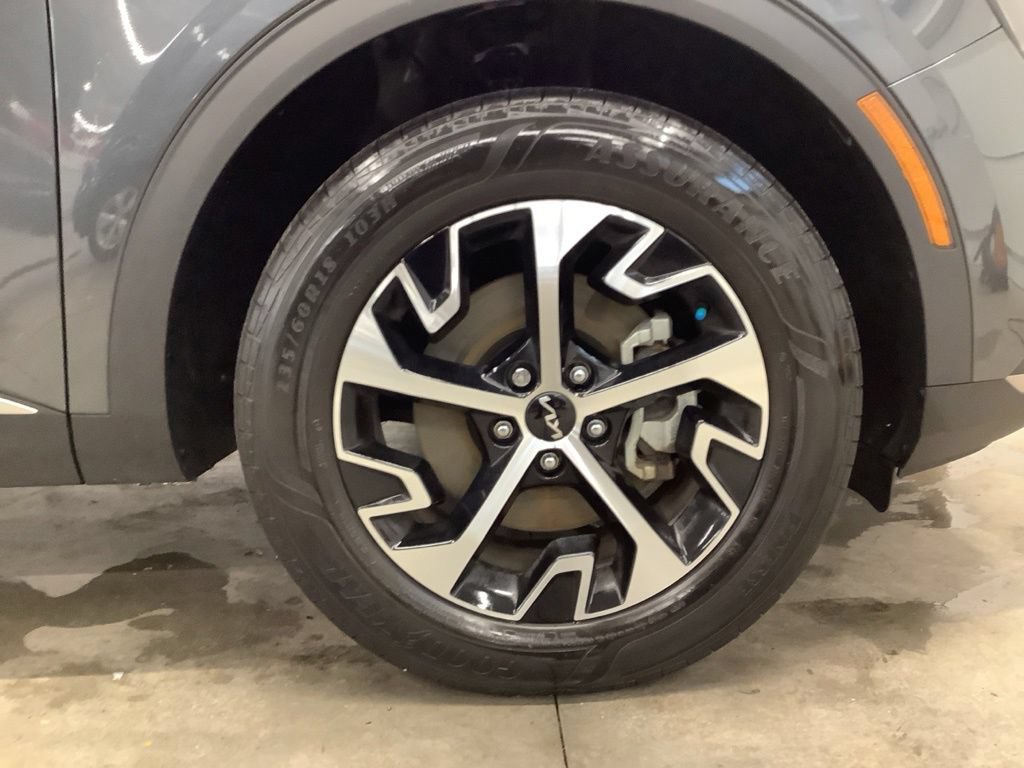 Certified 2023 Kia Sportage EX AWD/4WD image 26