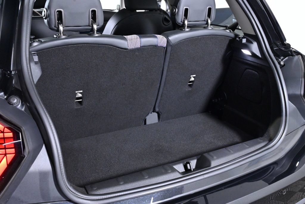 Certified 2025 MINI Cooper S FWD image 26
