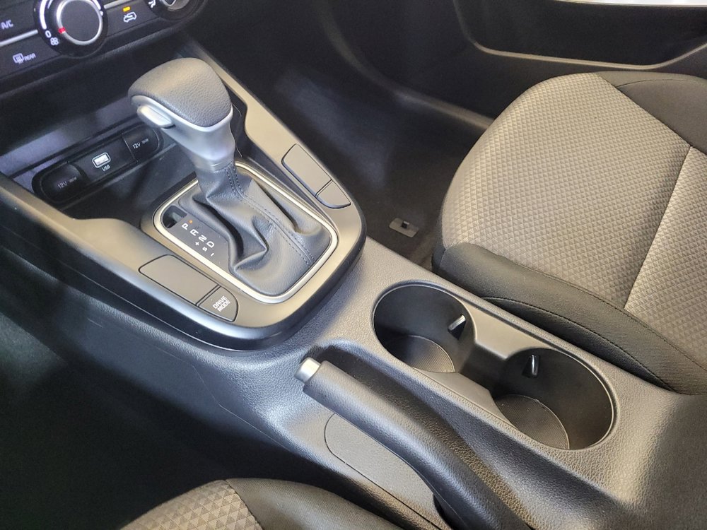 Used 2025 Kia Soul LX FWD image 26