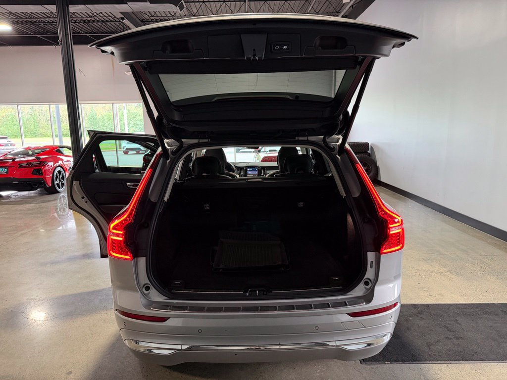 Used 2023 Volvo XC60 B5 Plus w/ Climate Package AWD/4WD image 18