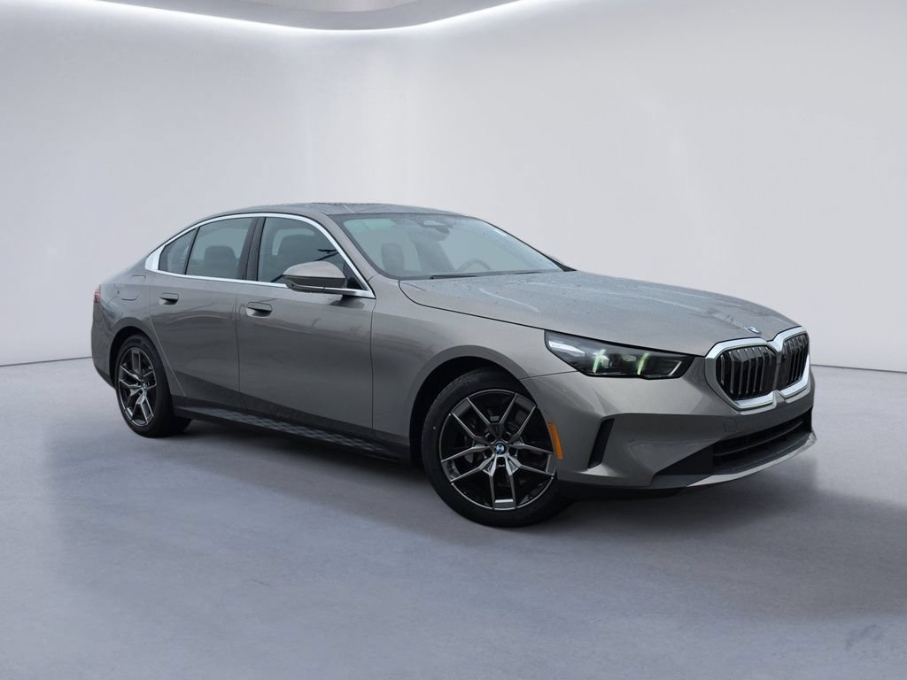 New 2026 BMW 530i xDrive w/ Premium Package AWD/4WD image 2