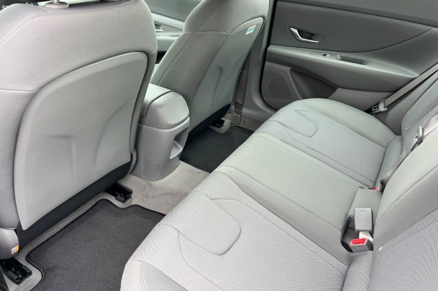 New 2026 Hyundai Elantra SE FWD image 11