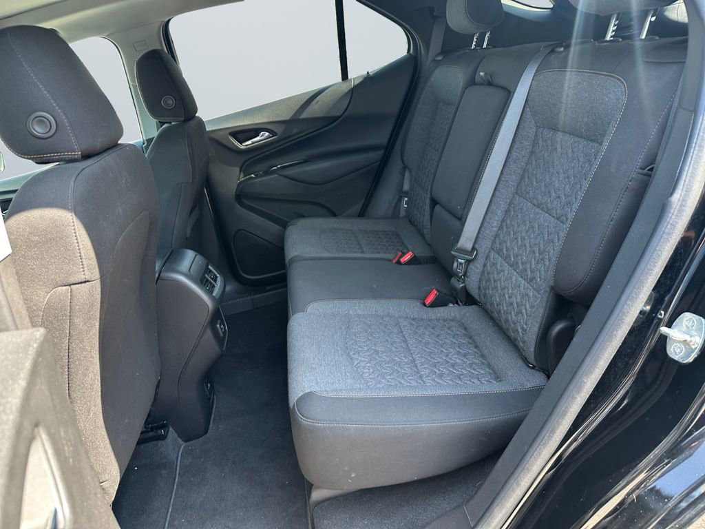 Used 2023 Chevrolet Equinox LT AWD/4WD image 13
