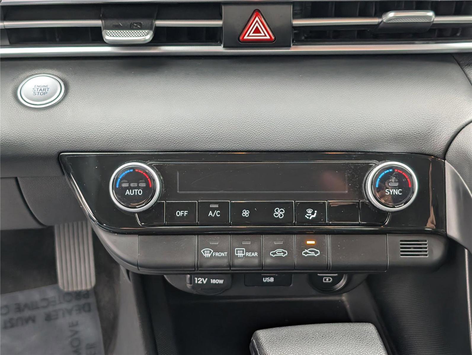 Used 2022 Hyundai Elantra SEL w/ Cargo Package image 23