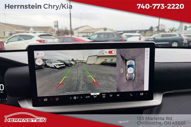 Used 2025 Ford Explorer ST-Line w/ Premium Package image 17