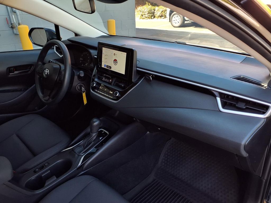 Certified 2025 Toyota Corolla LE image 23