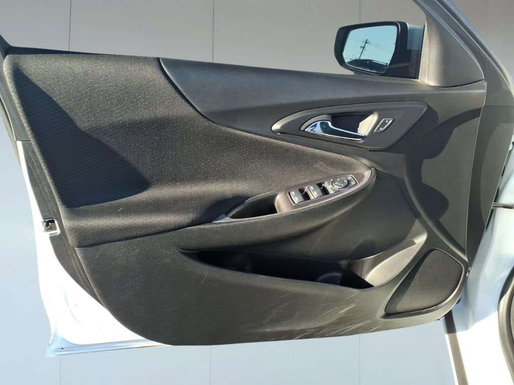 Used 2023 Chevrolet Malibu RS image 10