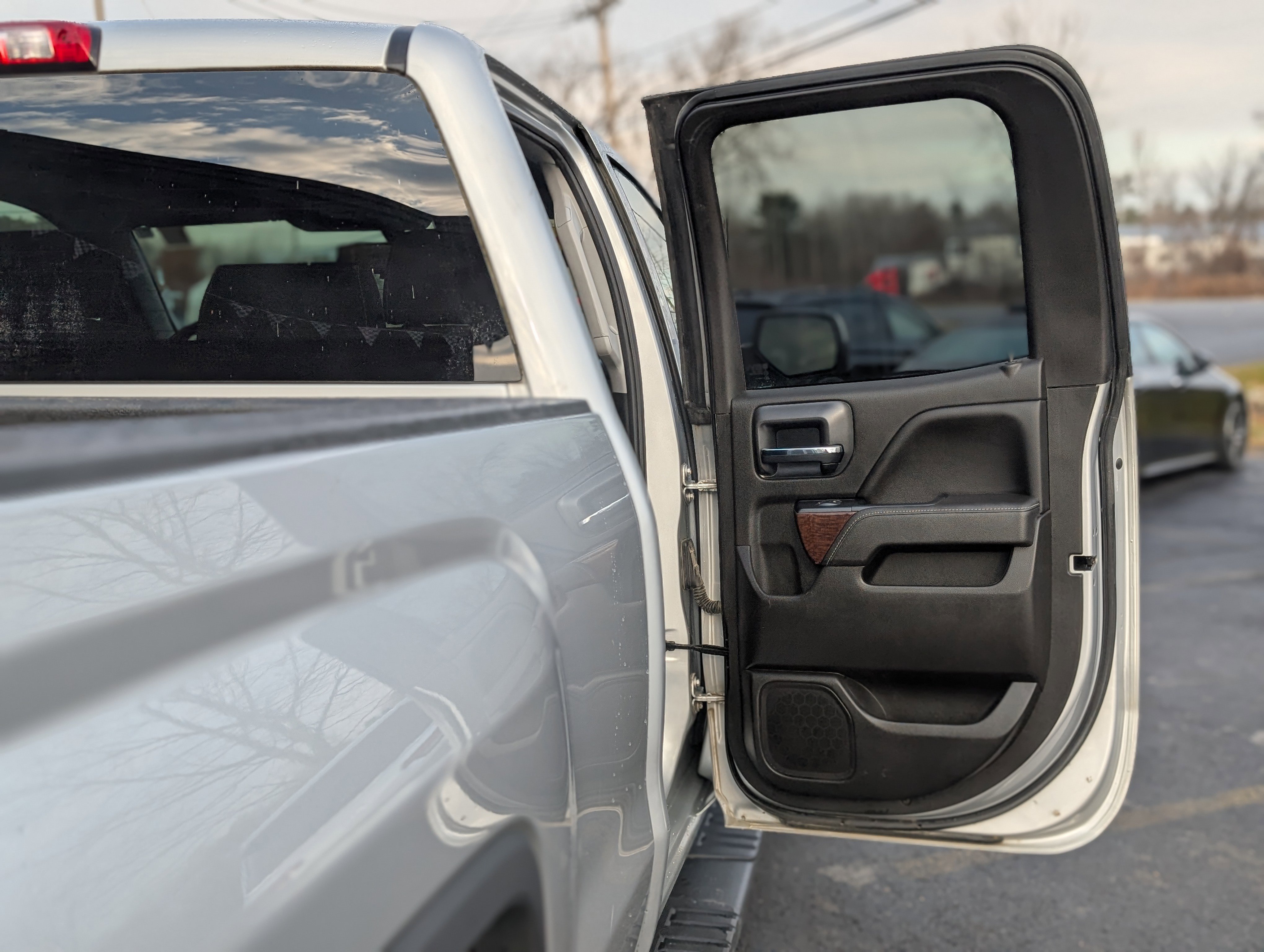 Used 2018 GMC Sierra 1500 SLE w/ SLE Value Package image 39