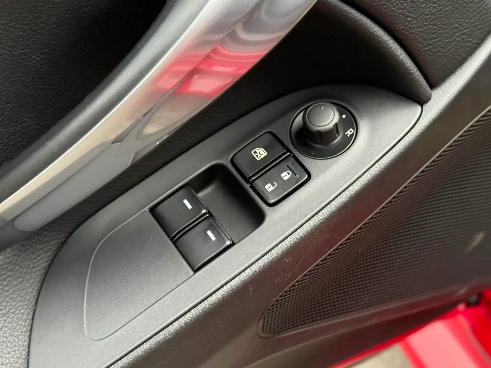 Used 2017 FIAT 124 Spider Classica image 21