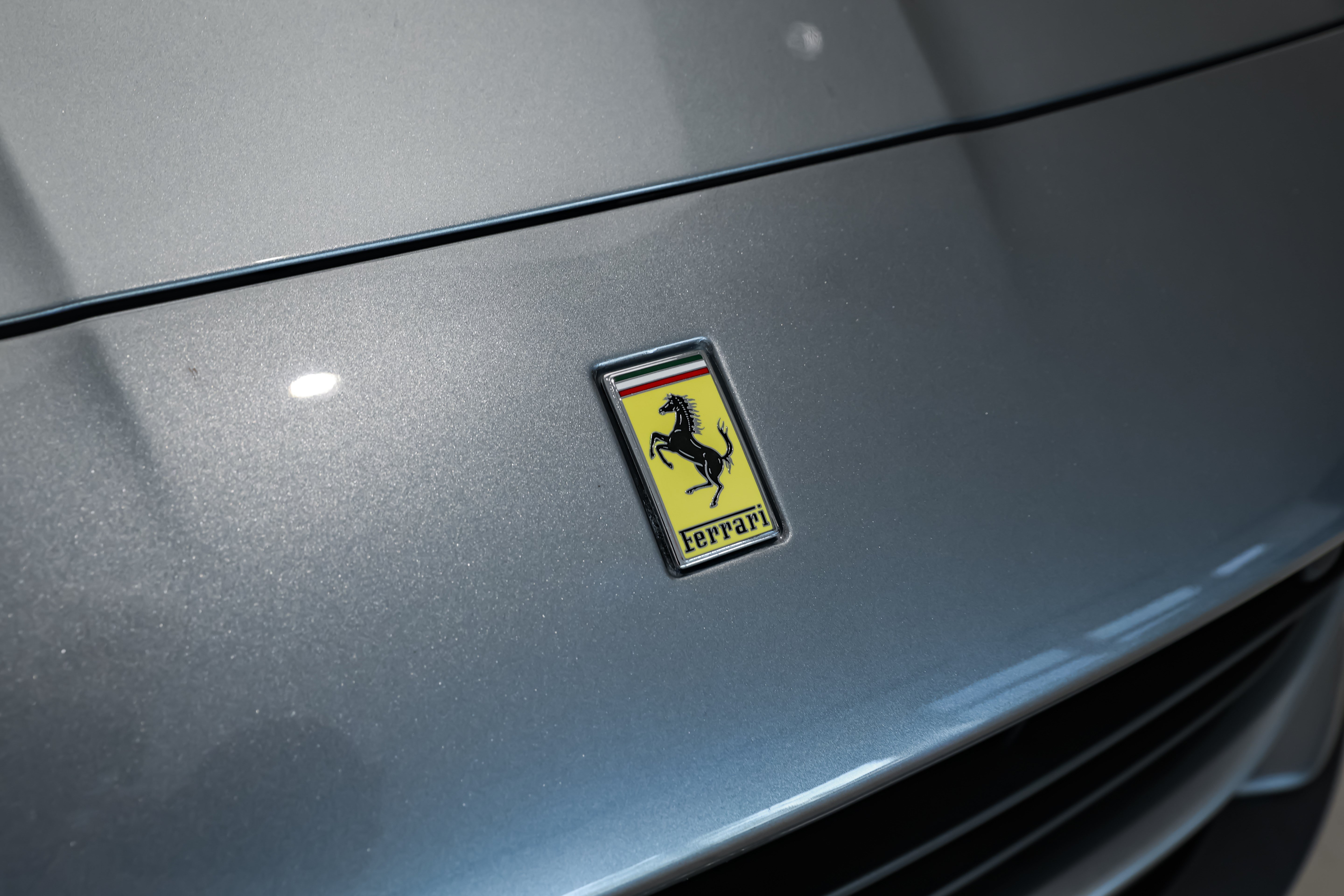 Used 2019 Ferrari Portofino RWD image 25
