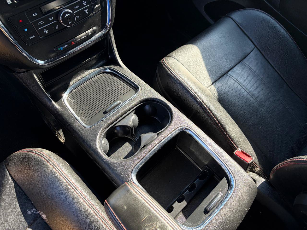 Used 2020 Dodge Grand Caravan GT FWD image 12